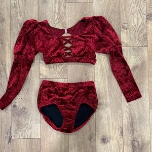 Women’s dance costume LA designs small S Red Velvet Two-Piece Set